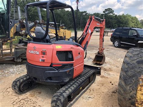 kubota 12000 lb excavators